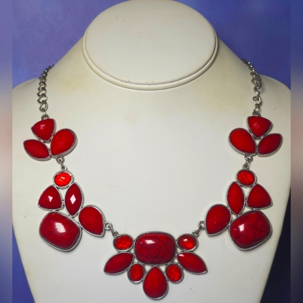 👍5 For $20 Bold Red & Silver Tone Statement Necklace